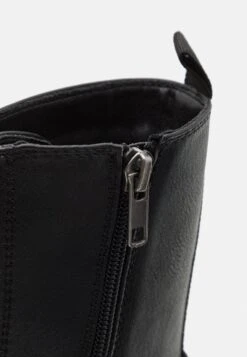 Pier One Stivaletti StringatiBlack Uomo Stivaletti/Stivali PI912K0BJ-Q11 -Pier One 039c123f8b4b4151b8d0bff251574ade