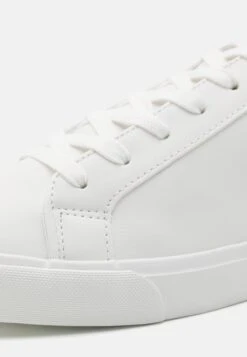 Pier One Sneakers BasseWhite Uomo Sneaker PI912O057-A11 13 Pier One Sneakers BasseWhite Uomo Sneaker PI912O057-A11 -Pier One 089ffbe2a2a84ebbaff4ded3f08bcf0e