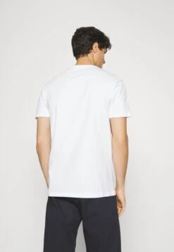 Pier One V Neck Bird Tonal 3 PackT-Shirt BasicWhite/Dark Green/Black Uomo T-shirt E Polo PI922O0XL-A11 -Pier One 0f13db0ef61044e1968e599be05b7931