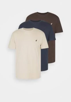 Pier One 3 PackT-Shirt BasicDark Blue/Beige/Dark Brown Uomo T-shirt E Polo PI922O0YA-K11 14 Pier One 3 PackT-Shirt BasicDark Blue/Beige/Dark Brown Uomo T-shirt E Polo PI922O0YA-K11 -Pier One 0ff326bc8c55447a9774470285a7df1e