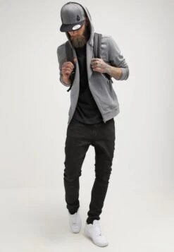 Pier One Jeans Slim FitBlack Denim Uomo Jeans YO122GA0D-Q11 -Pier One 110ced7bbb2d4b24a8554f83195e2d59