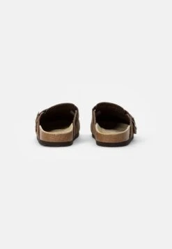 Pier One Leather Unisex - Pantofole - Brown 10 Pier One Leather Unisex - Pantofole - Brown -Pier One 18a09b6c3e71439784e427988b058842