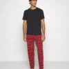 Pier One SinglePigiamaBlack/Red Uomo Per La Notte PI982M047-Q12 1 Pier One SinglePigiamaBlack/Red Uomo Per La Notte PI982M047-Q12 -Pier One 1b4ce11bf64544758b1a50e79e04c77e