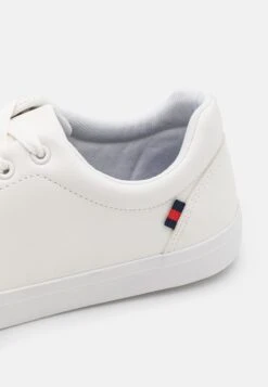 Pier One UnisexSneakers BasseWhite Uomo Sneaker PI915O01Q-A11 -Pier One 1e08045fec014ab382da64da74b462a7