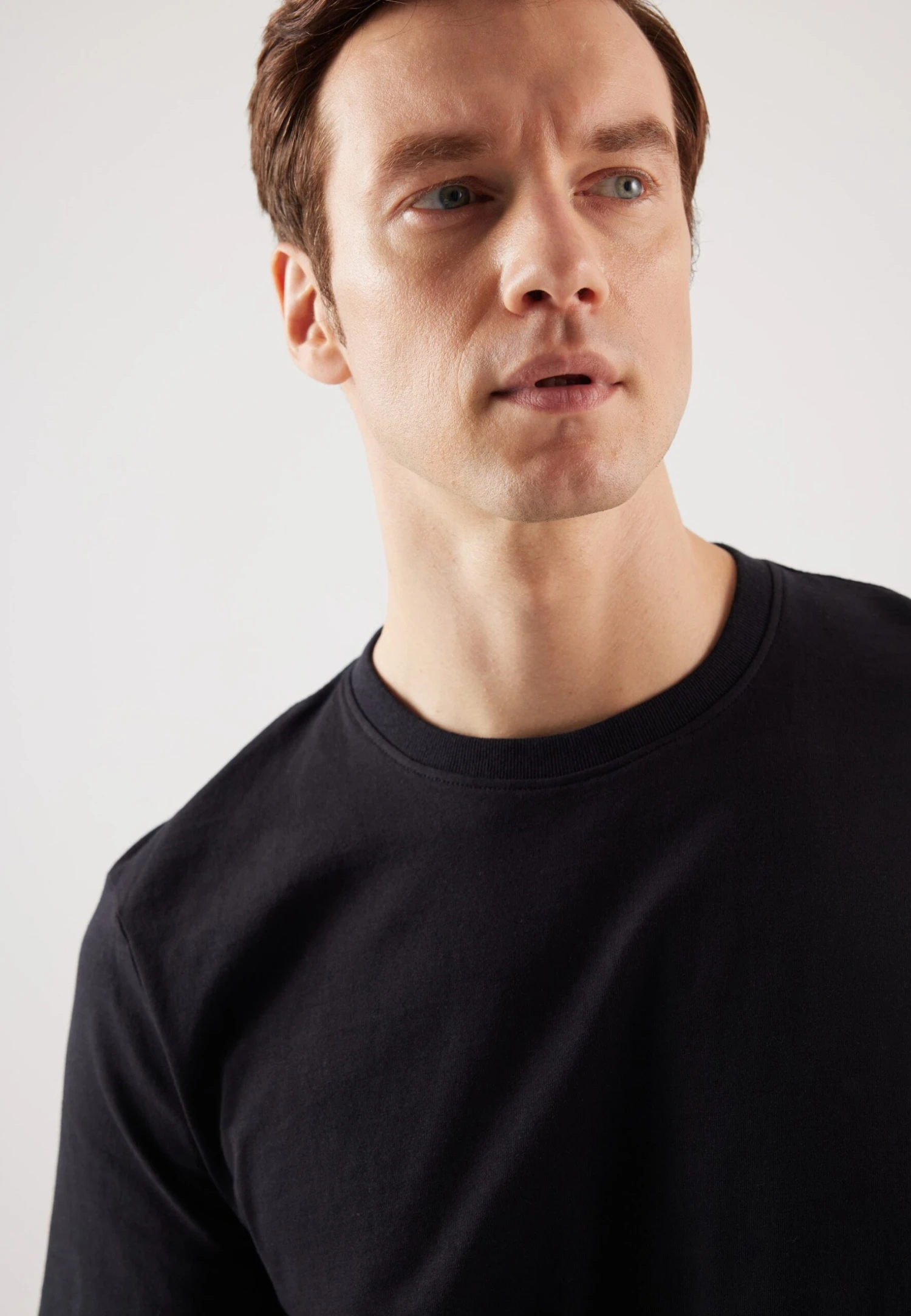 Pier One 3 PackT-Shirt BasicBlack Uomo T-shirt E Polo PI922O0YN-Q11 8 Pier One 3 PackT-Shirt BasicBlack Uomo T-shirt E Polo PI922O0YN-Q11 - immagine 6