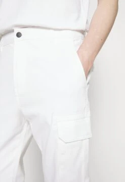 Pier One Cuffed Skinny Trouser Pantaloni CargoWhite Uomo Pantaloni YO122E01H-A11 -Pier One 3210064fb06746c49b8f6da54ce68393