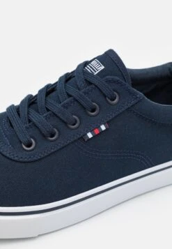 Pier One UnisexSneakers BasseDark Blue Uomo Sneaker PI915O02W-K11 -Pier One 32507fd832634b92a4915d77598d3c25