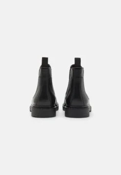 Pier One LeatherStivalettiBlack Uomo Stivaletti/Stivali PI912K0C6-Q11 -Pier One 38fceb26209f4f8e8e56a5d89f6e46d5