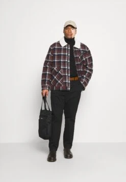 Pier One MaglioneBlack Uomo Maglieria PI922Q08O-Q11 -Pier One 443bbee72cd346ccaa4bab6e6747bd26