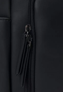 Pier One UnisexZainoBlack Donna Borse PI954O038-Q11 -Pier One 47ceee0203de476e8848a24bf8a94d2d