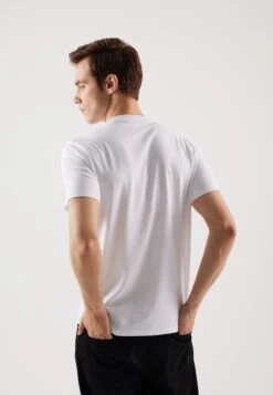 Pier One 3 PackT-Shirt BasicWhite Uomo T-shirt E Polo PI922O0YN-A11 -Pier One 4e9af32fee2949bd857c371c83f0ff26