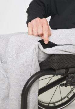 Pier One Pantaloni SportiviMottled Light Grey Uomo Pantaloni PI922E04P-C11 -Pier One 5000ff554ae3484eba1baf55bb2ebe1a