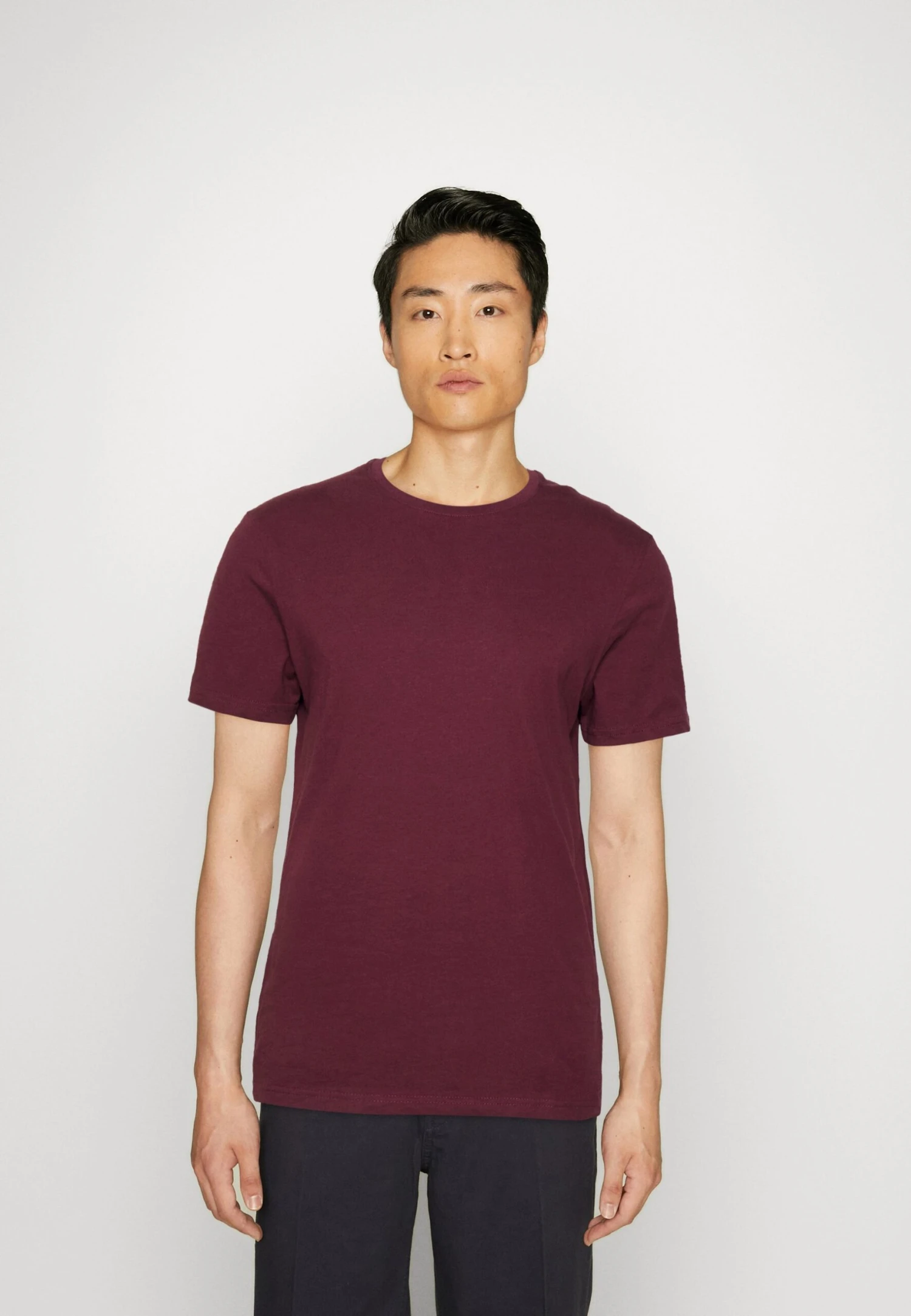 Pier One 5 PackT-Shirt BasicDark Blue/Pink/Off-White Uomo T-shirt E Polo PI922O0GY-K12 4 Pier One 5 PackT-Shirt BasicDark Blue/Pink/Off-White Uomo T-shirt E Polo PI922O0GY-K12 - immagine 2