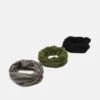 Pier One 3 Pack UnisexScaldacolloBlack, Grey, Olive Uomo Foulard E Sciarpe PI954G01L-Q11 2 Pier One 3 Pack UnisexScaldacolloBlack, Grey, Olive Uomo Foulard E Sciarpe PI954G01L-Q11 -Pier One 5467fcefd1ba4fb4924d57c699e55fe7