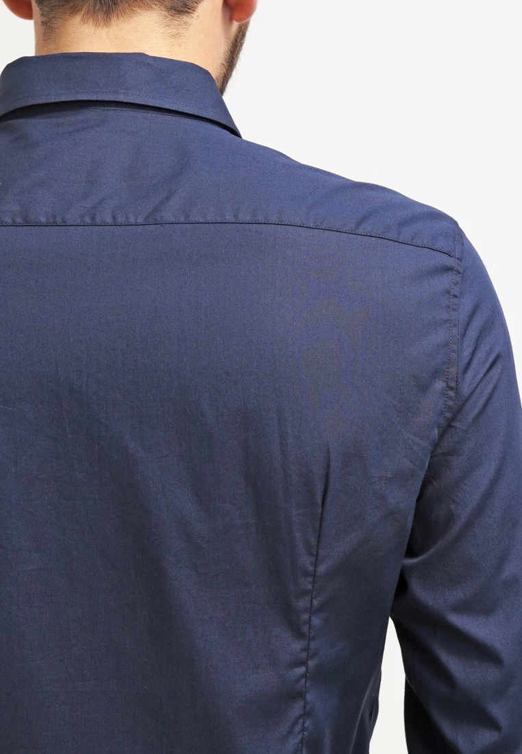 Pier One CamiciaDark Blue/Red Uomo Completi E Cravatte PI922D02W-K12 7 Pier One CamiciaDark Blue/Red Uomo Completi E Cravatte PI922D02W-K12 - immagine 5