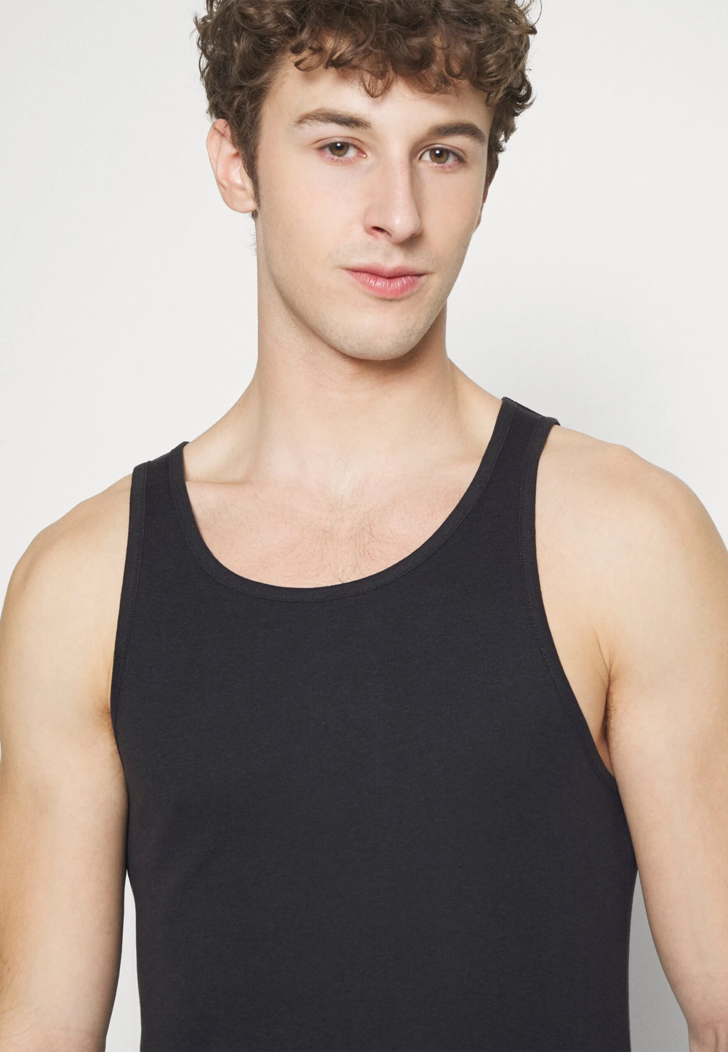 Pier One 5 PackMaglietta IntimaBlack Uomo Intimo PI982Q00D-Q12 6 Pier One 5 PackMaglietta IntimaBlack Uomo Intimo PI982Q00D-Q12 - immagine 4