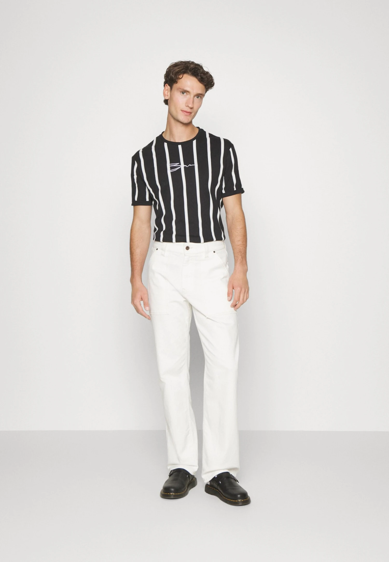 Pier One T-Shirt Con StampaBlack Uomo T-shirt E Polo PI922O0YR-Q11 4 Pier One T-Shirt Con StampaBlack Uomo T-shirt E Polo PI922O0YR-Q11 - immagine 2