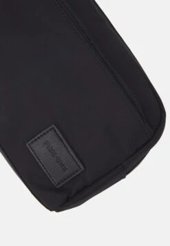 Pier One UnisexTrousseBlack Donna Borse PI954H00E-Q11 -Pier One 5ecd591da0554c28a37b88635d752b7a