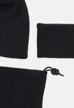 Pier One Fleece Unisex Set - Berretto - Black -Pier One 61e91d97a5ca421f93169d4ff34a76b8