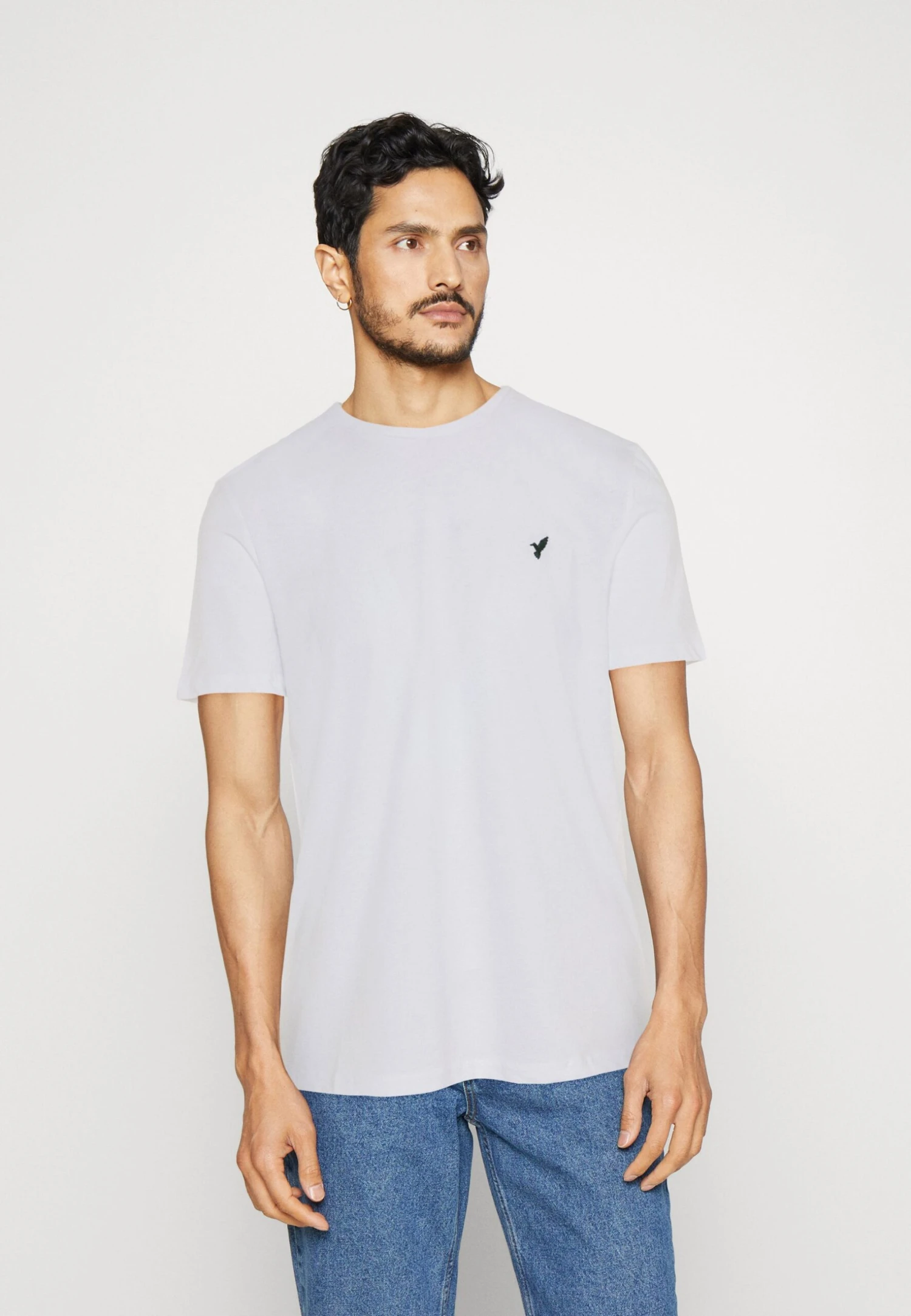 Pier One 5 PackT-Shirt BasicWhite/Ark Green/Blue Uomo T-shirt E Polo PI922O0TV-A14 9 Pier One 5 PackT-Shirt BasicWhite/Ark Green/Blue Uomo T-shirt E Polo PI922O0TV-A14 - immagine 7