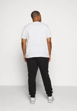 Pier One Pantaloni SportiviBlack Uomo Pantaloni PI922E03U-Q11 -Pier One 699521bb2749412dbeafcb45a7d1ceb2