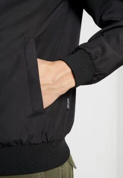 Pier One Giubbotto BomberBlack Uomo Giacche YO122T02C-Q11 13 Pier One Giubbotto BomberBlack Uomo Giacche YO122T02C-Q11 -Pier One 785de7e873654e248854c6583672cfa7