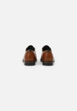 Pier One StringateCognac Uomo Scarpe Con I Lacci PI912M0AR-O11 -Pier One 7c60ff2ae54144699a97b3a083b09208