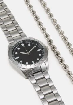 Pier One Set - Collana - Silver-Coloured/Black -Pier One 83102eb3ab884b968ea711d6d380bde6