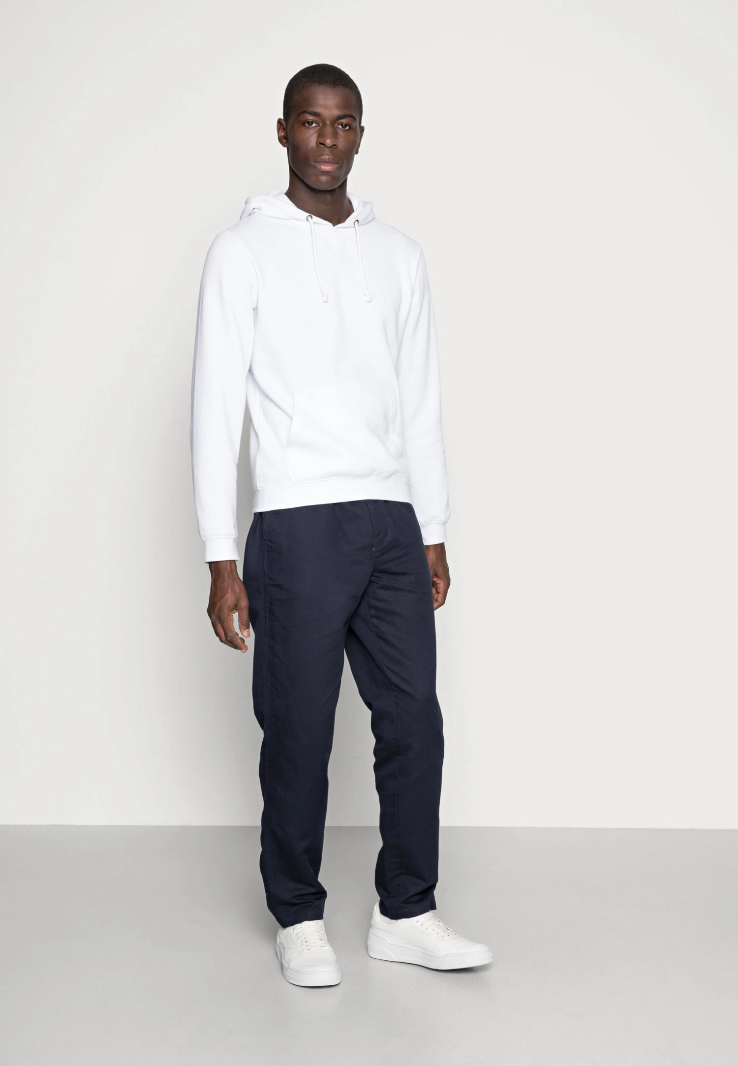 Pier One Felpa Con CappuccioWhite Uomo Maglieria E Felpe PI922SA08-A11 4 Pier One Felpa Con CappuccioWhite Uomo Maglieria E Felpe PI922SA08-A11 - immagine 2