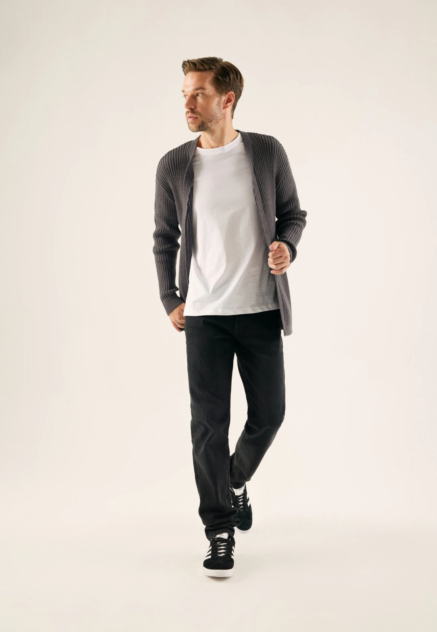 Pier One CardiganAnthracite Uomo Maglieria PI922Q0BV-Q11 4 Pier One CardiganAnthracite Uomo Maglieria PI922Q0BV-Q11 - immagine 2