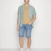 Pier One Shorts Di JeansLight Blue Denim Uomo Jeans PI922F05B-K11 -Pier One 8d868a14114a412994b00eeba5f8b2ba