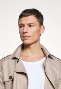 Pier One T-Shirt BasicBright White Uomo T-shirt E Polo PI922O0H0-A11 -Pier One 92a9ff282f0e405a9265336738ed88f2