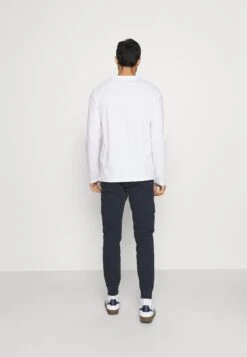 Pier One Pantaloni Cargo - Dark Blue -Pier One 959c4c7662e14654b8ace50fbb77d2d3