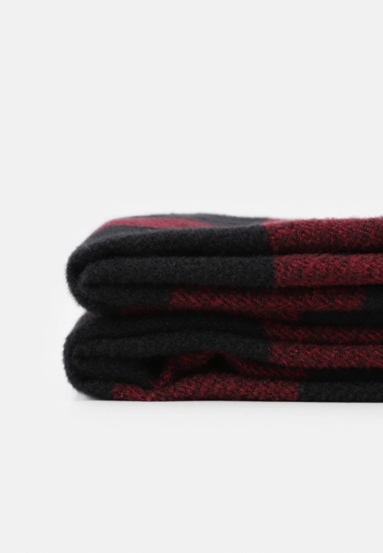 Pier One Sciarpa - 302 - Red_802 - Black 4 Pier One Sciarpa - 302 - Red_802 - Black - immagine 2