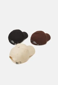 Pier One Unisex 3 PackCappellinoBlack/Dark Brown/Beige Donna Cappelli E Foulard PI954Q00J-Q11 -Pier One 98ccd87a60034e93ae022ffbd6f9bfad