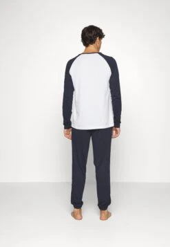 Pier One PigiamaDark Blue Uomo Per La Notte PI982M043-K11 -Pier One 98d44e3c8a27401ea1d4653cfb0e08fd