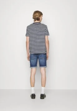 Pier One Shorts Di JeansDark Blue Denim Uomo Jeans PI922F04L-K12 -Pier One 995d90142f204dda92986e78844046e5