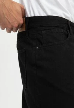 Pier One Jeans BaggyBlack Denim Uomo Jeans PI922G04P-Q11 -Pier One 9ad7f405990e41e4a5aaaa5c5a9eede0
