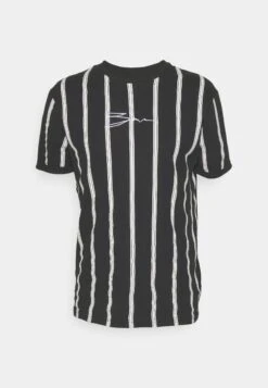 Pier One T-Shirt Con StampaBlack Uomo T-shirt E Polo PI922O0YR-Q11 10 Pier One T-Shirt Con StampaBlack Uomo T-shirt E Polo PI922O0YR-Q11 -Pier One 9c4e52d9d4634545acc89eb6e4ad6a35