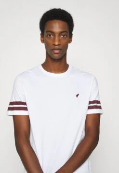 Pier One T-Shirt Con StampaWhite Uomo T-shirt E Polo PI922O0Q4-A11 -Pier One a4c2af3840d3455488eea7187730e42b