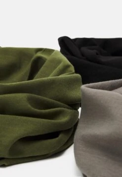 Pier One 3 Pack UnisexScaldacolloBlack, Grey, Olive Uomo Foulard E Sciarpe PI954G01L-Q11 -Pier One a85360391fc54d63827a035896f0237f