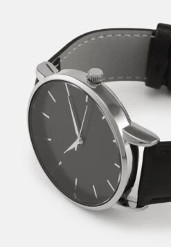 Pier One Orologio - Black/Silvercoloured -Pier One b21304d4d8ec4553ac54e4d73133cd2c