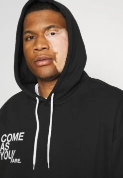 Pier One FelpaBlack Uomo Maglieria E Felpe PI922S0CU-Q11 -Pier One b5c05e93f4a84c8bba4cae1e1cb4ddec