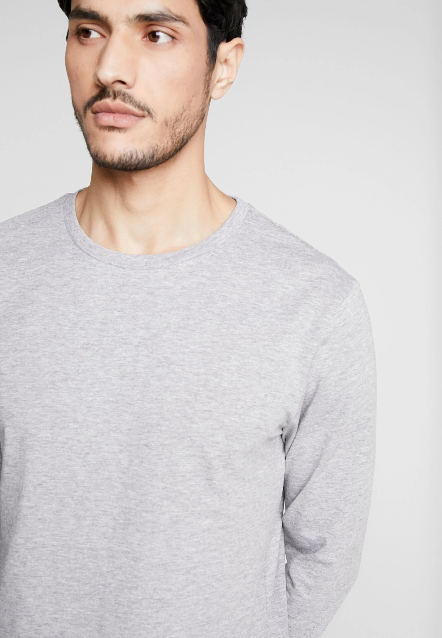 Pier One Maglietta A Manica LungaMottled Grey Uomo T-shirt E Polo PI922O0GP-C11 7 Pier One Maglietta A Manica LungaMottled Grey Uomo T-shirt E Polo PI922O0GP-C11 - immagine 5