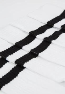 Pier One 5 PackCalzeWhite Uomo Intimo PI982F01L-A11 -Pier One bba04d20a797407b9b5f49c4e56503ef