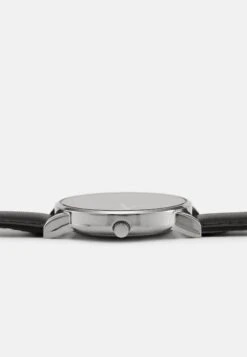 Pier One Orologio - Black/Silvercoloured -Pier One bd3d862d66074e7da00979f93f7842ad