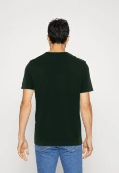 Pier One 5 PackT-Shirt BasicWhite/Ark Green/Blue Uomo T-shirt E Polo PI922O0TV-A14 14 Pier One 5 PackT-Shirt BasicWhite/Ark Green/Blue Uomo T-shirt E Polo PI922O0TV-A14 -Pier One be17ff401ed84dab976f96753f680a32