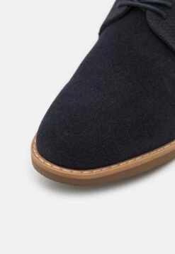 Pier One StringateDark Blue Uomo Scarpe Con I Lacci PI912M0E3-K11 -Pier One be1d02d6e5f34815b725c42f0eba7d78