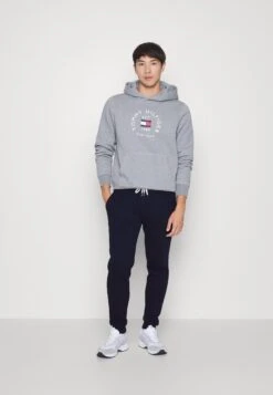 Pier One 2 PackPantaloni SportiviDark Blue Uomo Pantaloni PI922E03K-K11