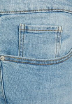 Pier One Jeans A Sigaretta Light Blue Denim Uomo Jeans PI922G04F-K11 -Pier One c750da3e4fdd4b8cbe0eb95d0ebfa734